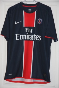 Maillot domicile 2008-09 (collection http://maillotspsg.wordpress.com)
